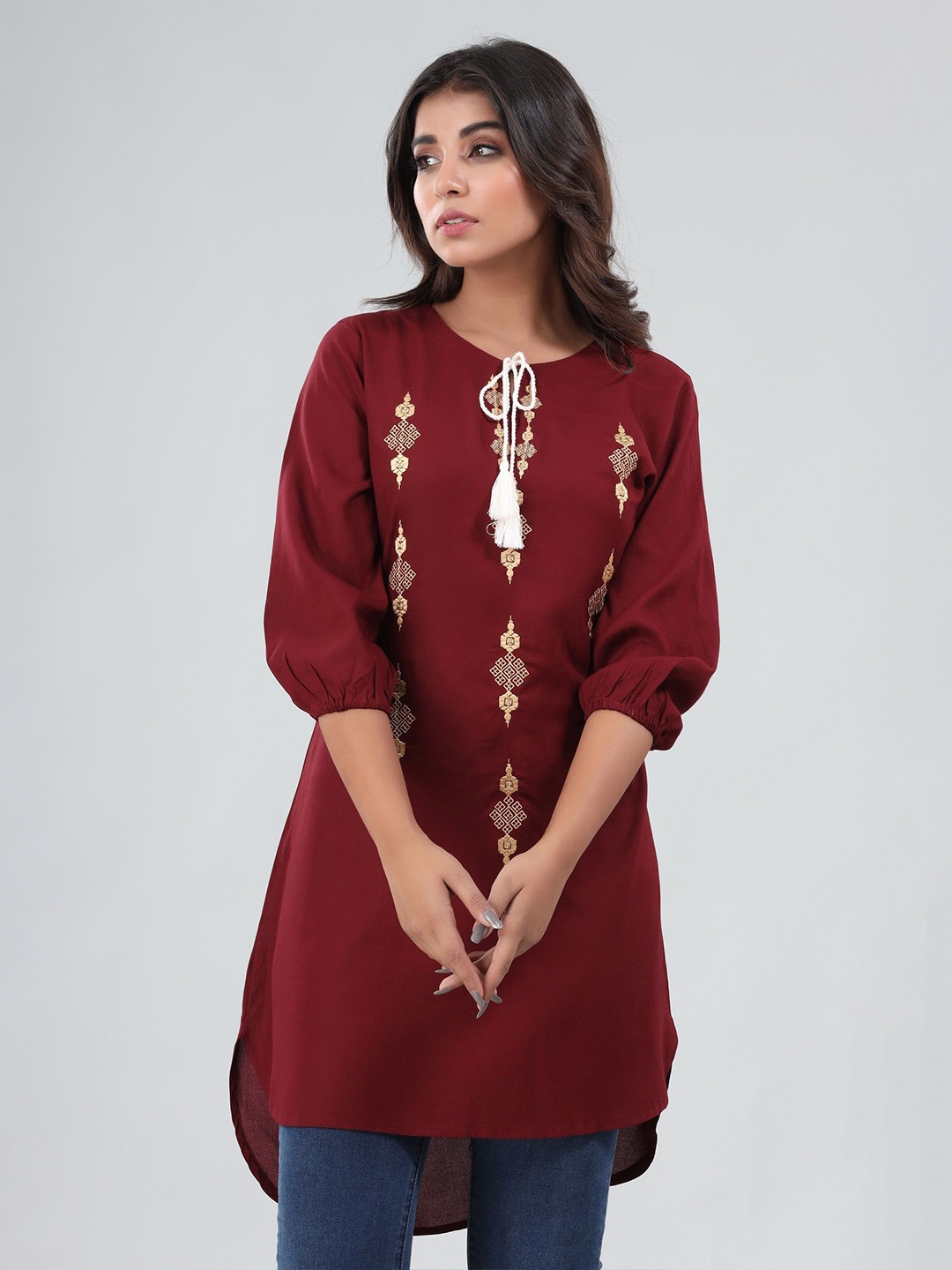 

BAESD Embroidered Longline Top, Maroon