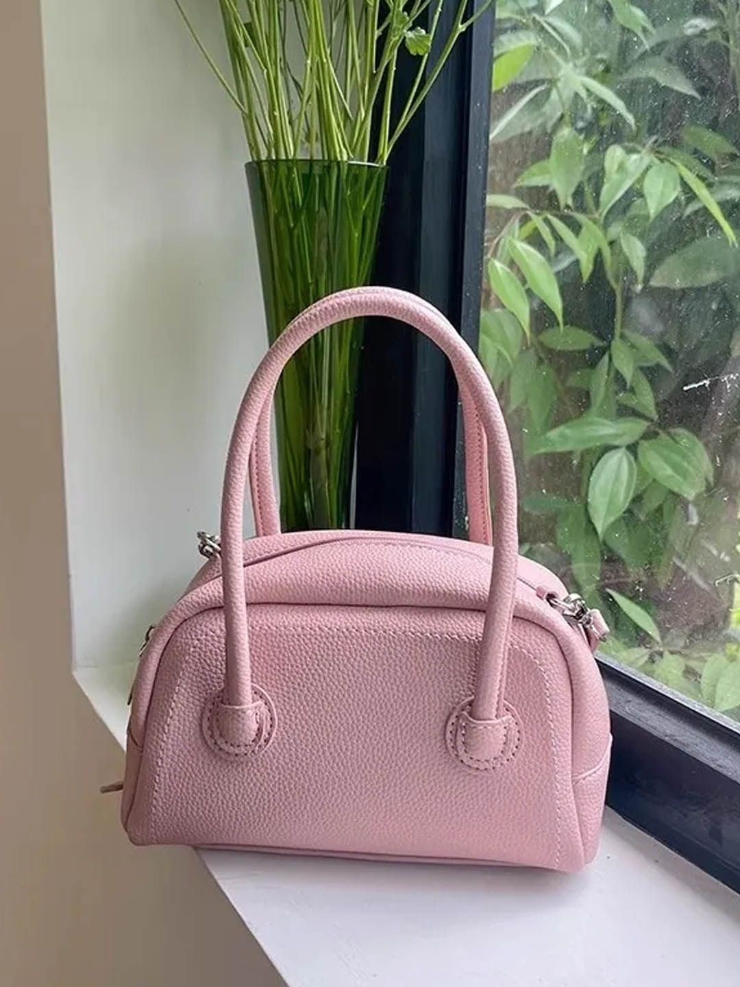 

StyleCast Colourblocked Structured Handheld Bag with Fringed, Pink