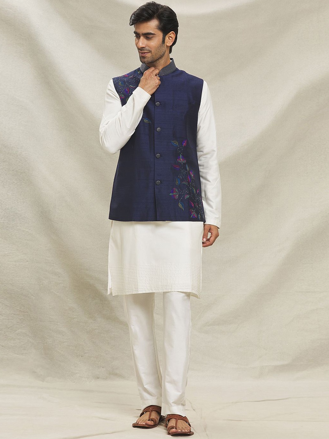 

Arihant Rai Sinha Men Ethnic Motifs Embroidered Regular Thread Work Raw Silk Kurta with Trousers & With, Blue