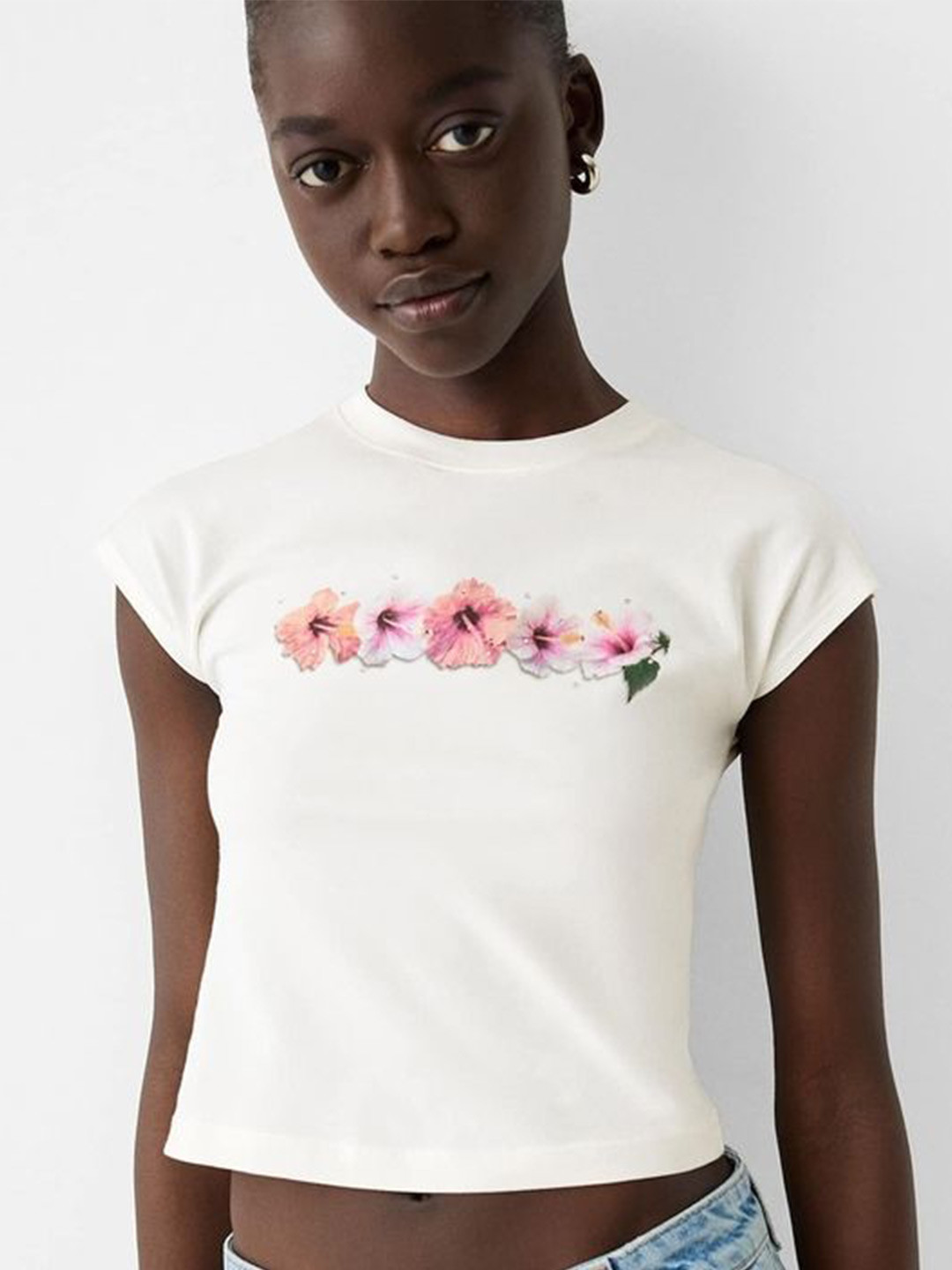 

LULU & SKY Floral Printed Fitted Crop Top, White