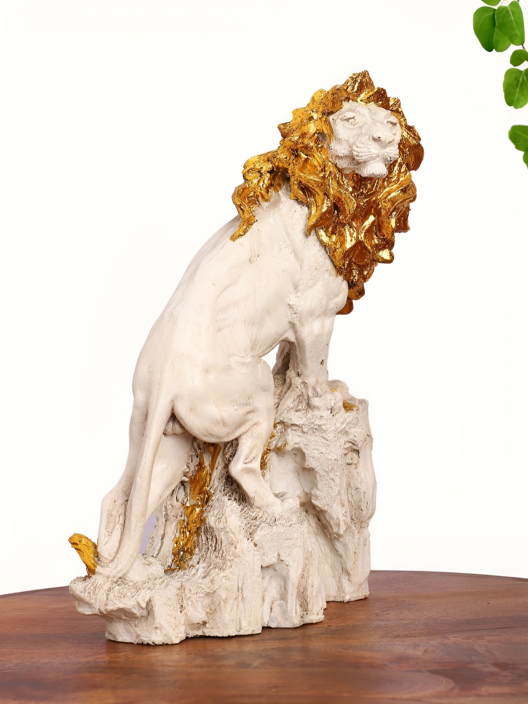 

INTERNATIONAL GIFT Animal Showpiece White & Gold Lion Statue Animal Figurine Showpiece