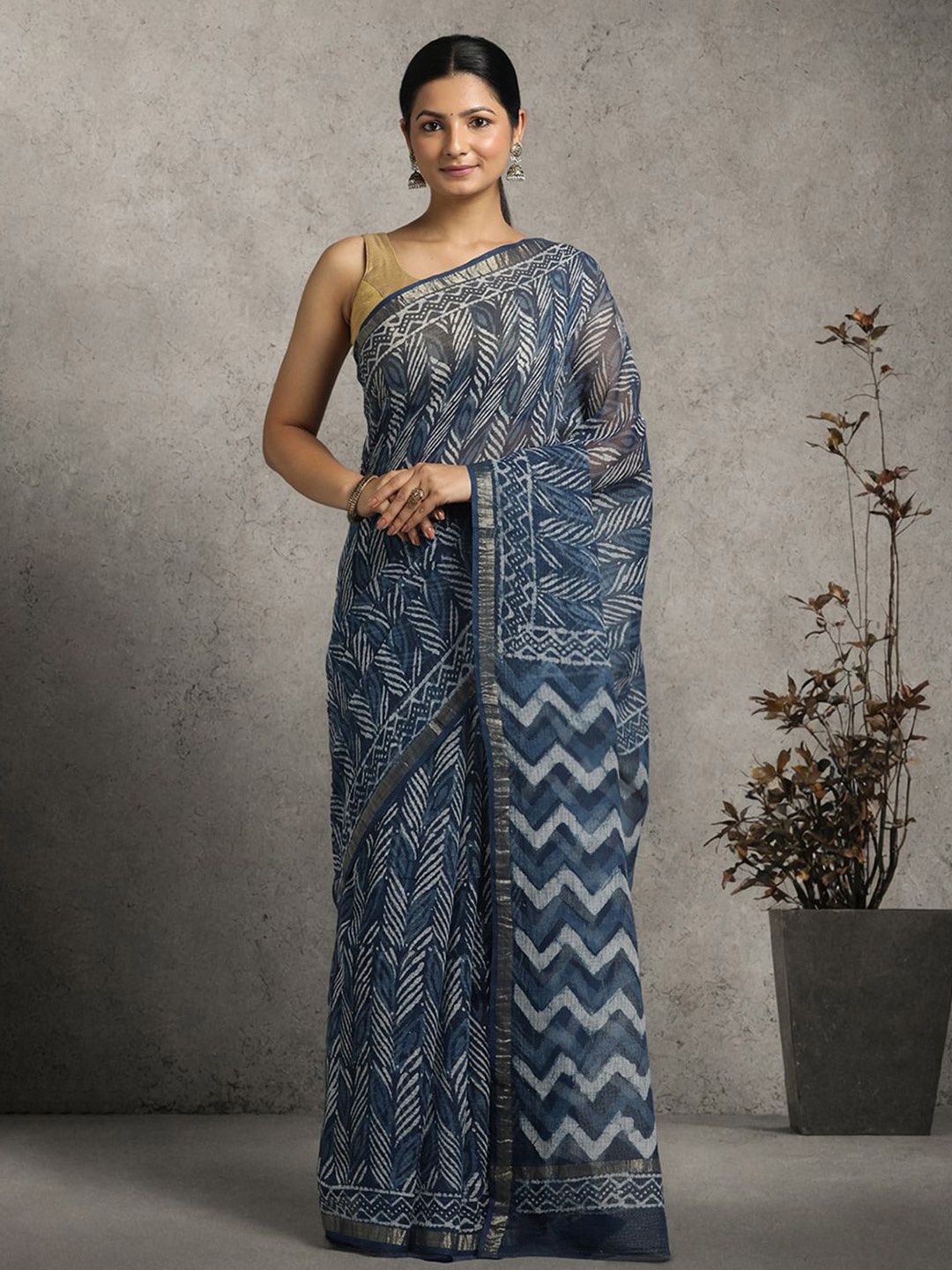 

Suha Zari Pure Cotton Kota Saree, Navy blue