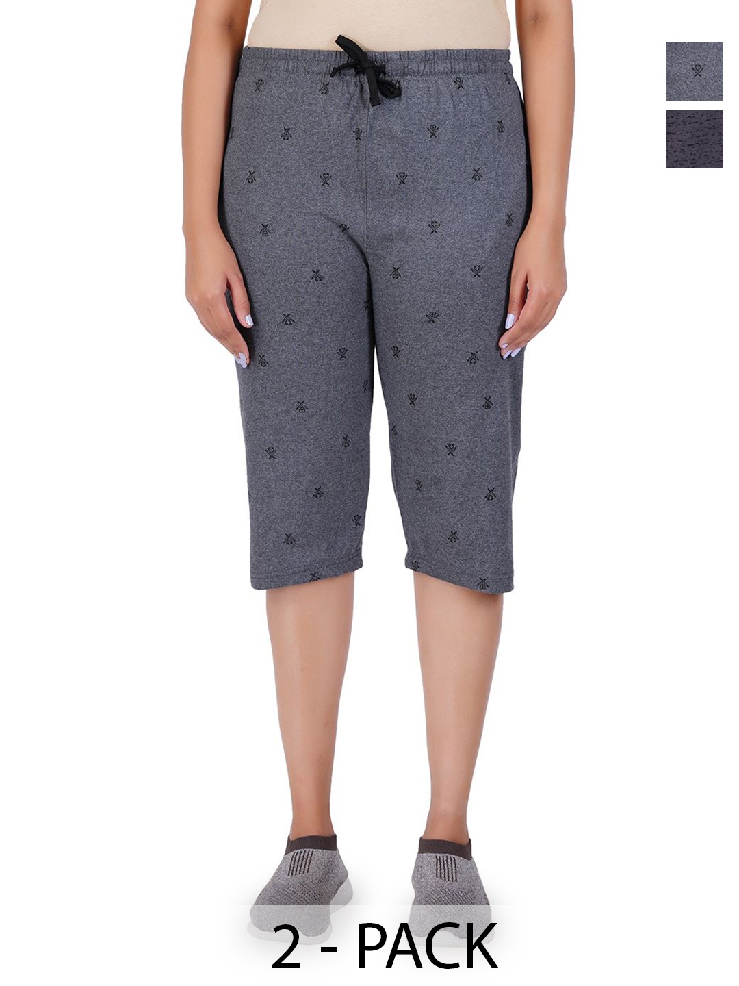 

GUIDE Women Printed Capris, Grey