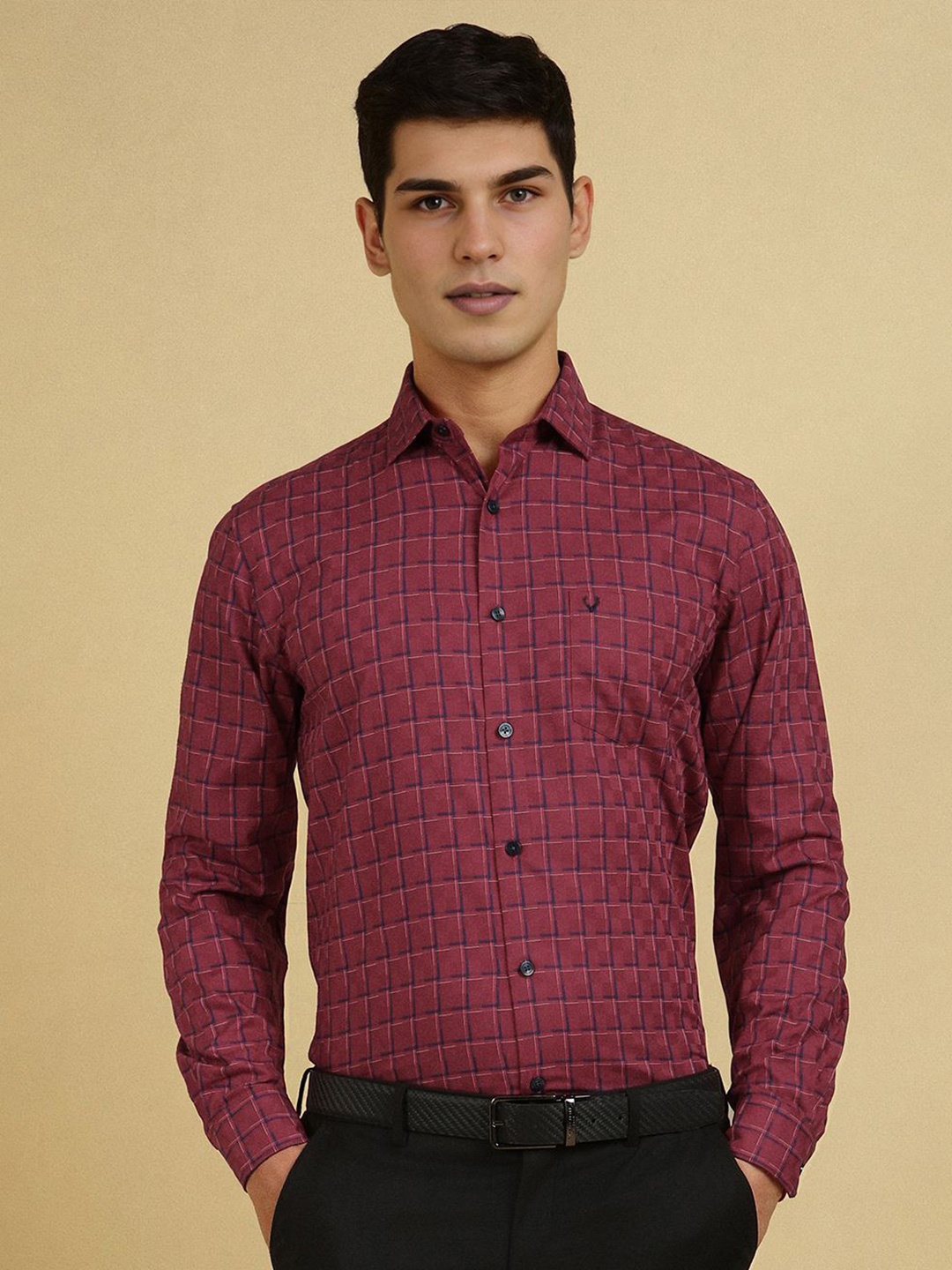 

Allen Solly Men Slim Fit Spread Collar Checked Cotton Formal Shirt, Maroon