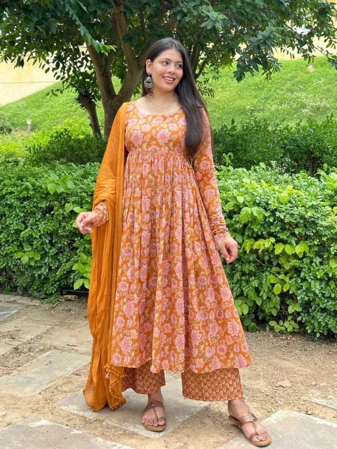 

JONAYA Women Floral Printed Angrakha Pure Cotton Kurta with Trousers & With Dupatta, Yellow