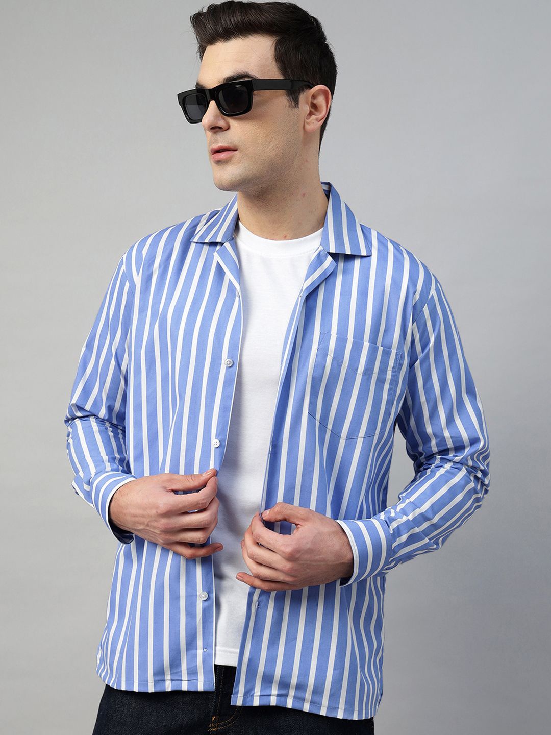 

Hancock Vertical Striped Pure Cotton Relaxed Fit Casual Shirt, Navy blue