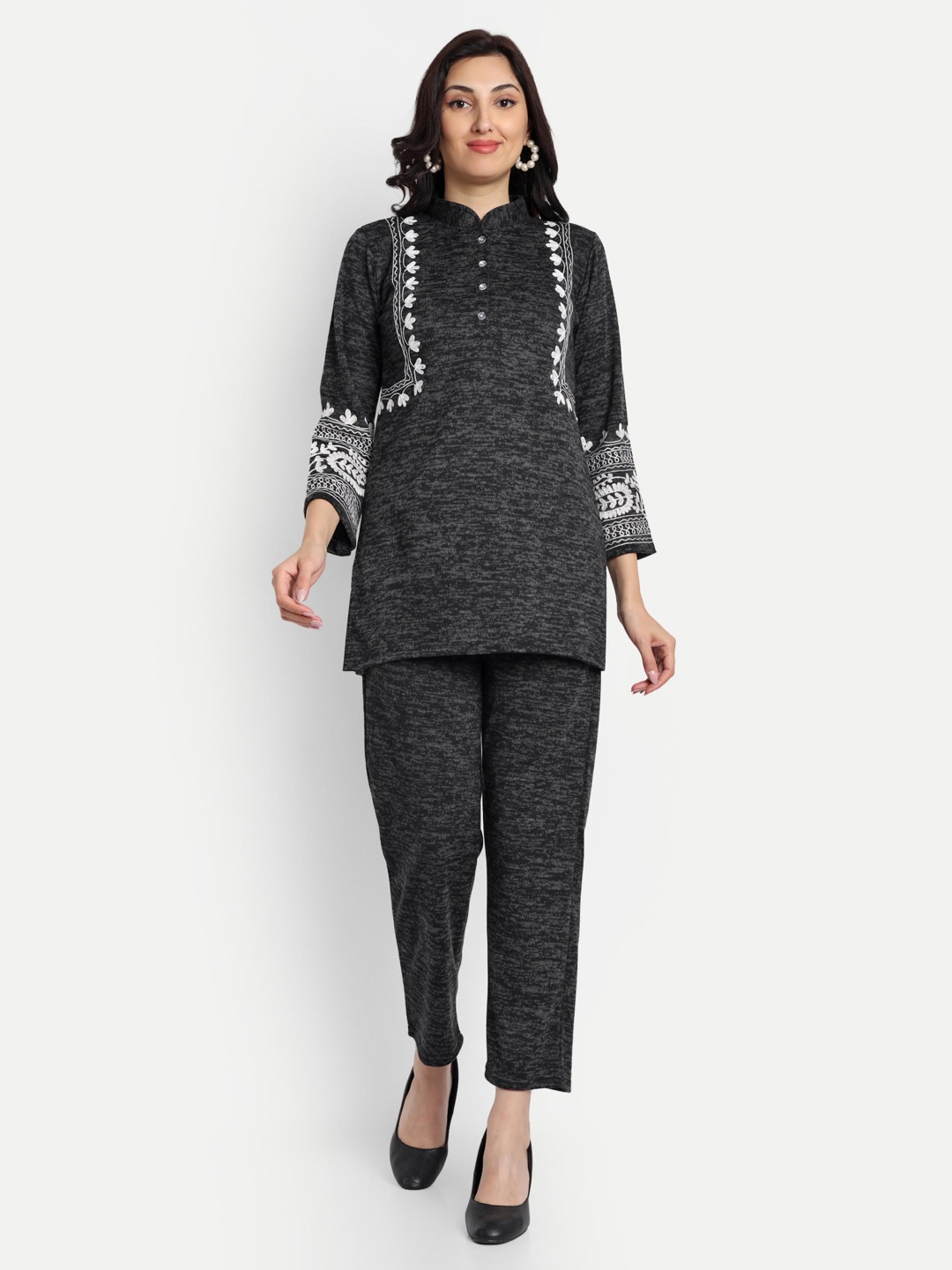 

FNOCKS Women Embroidered Regular Pure Wool Kurta with Palazzos, Black