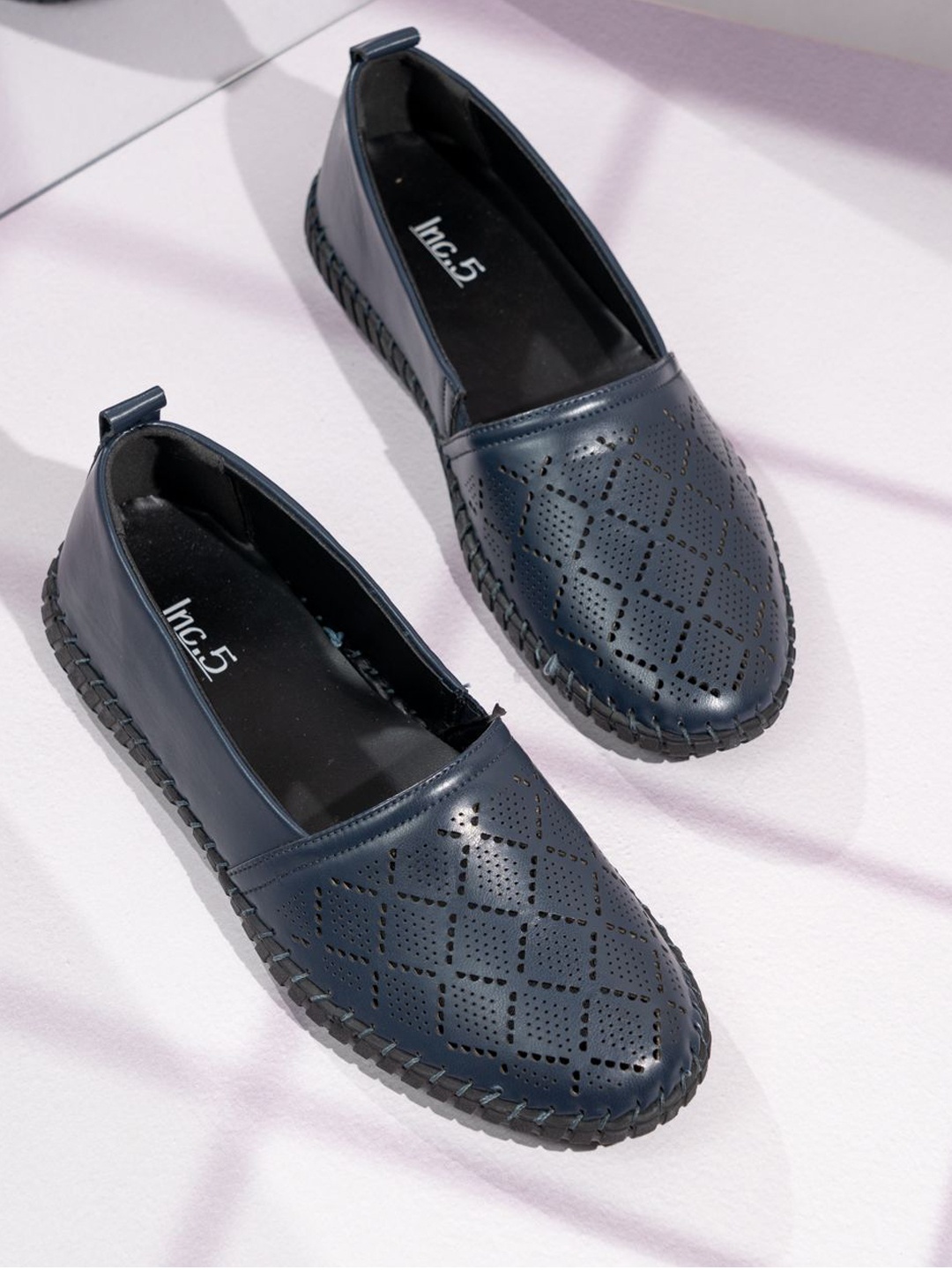 

Inc 5 Women Printed Loafers, Navy blue
