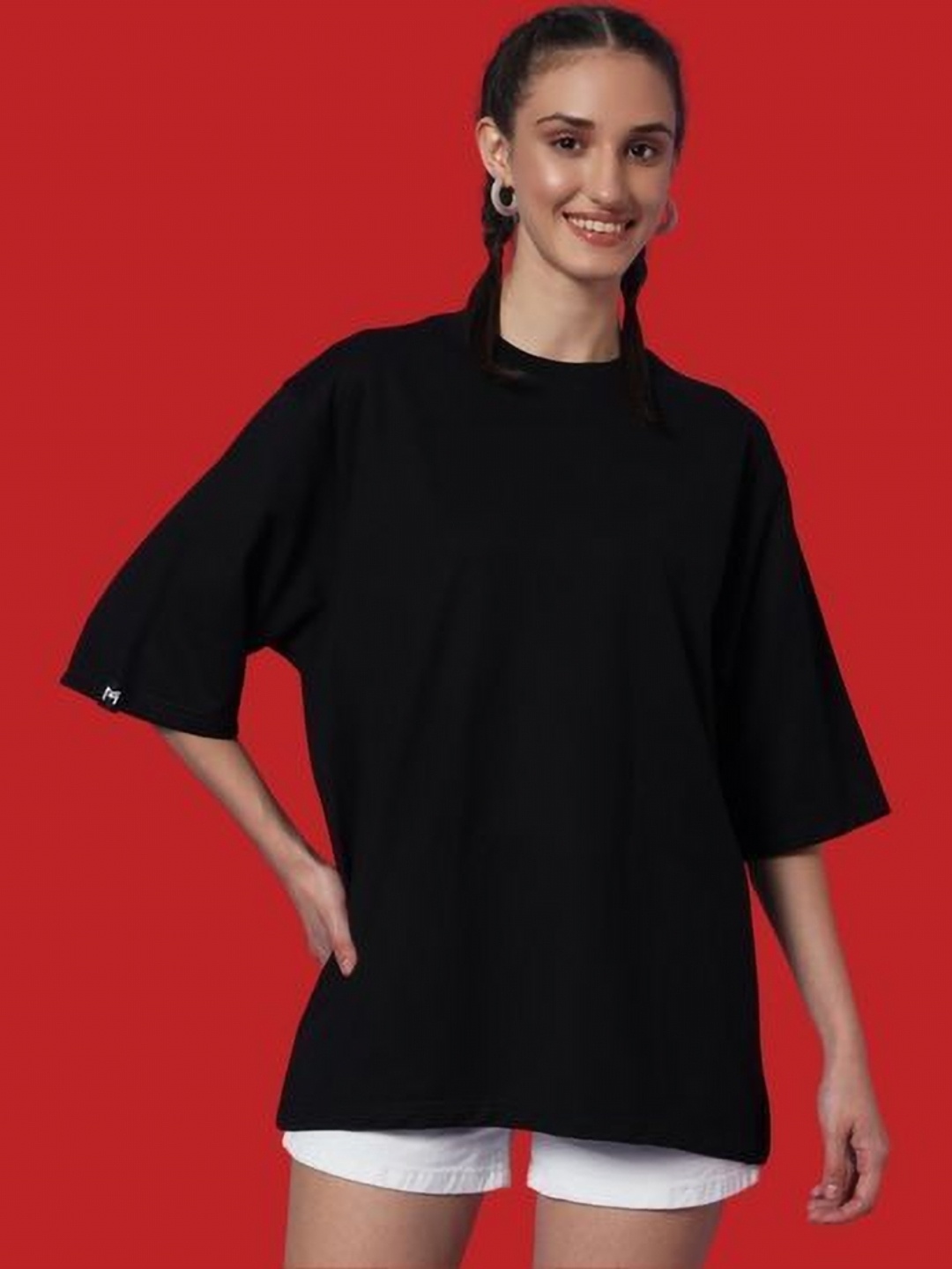 

PockMAN Women Bio Finish Solid Round Neck Cotton Oversized T-shirt, Black