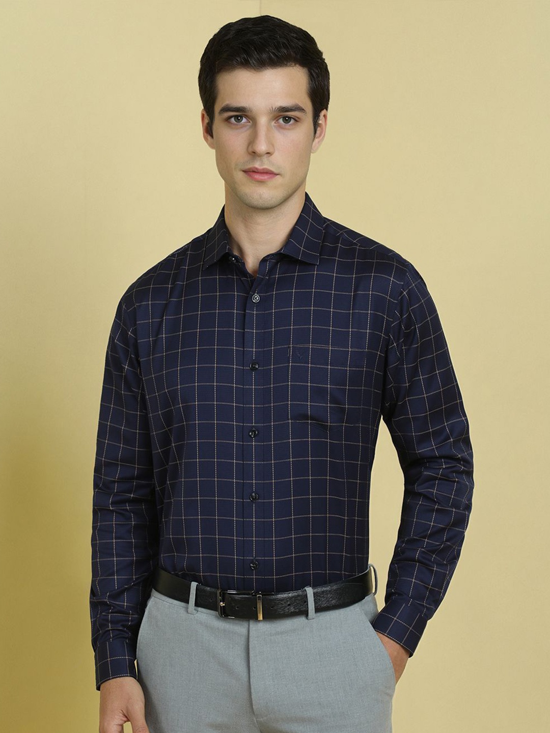 

Allen Solly Men Slim Fit Spread Collar Checked Cotton Formal Shirt, Navy blue