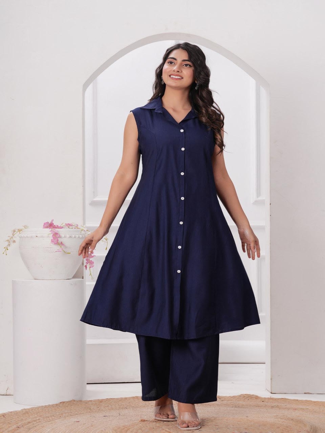 

SIKRA Sleeveless A Line Kurta with Trousers, Navy blue