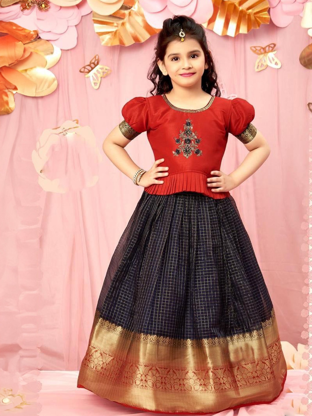 

Wommaniya Impex Girls Embroidered Zardozi Puffed Sleeves Ready to Wear Choli, Red