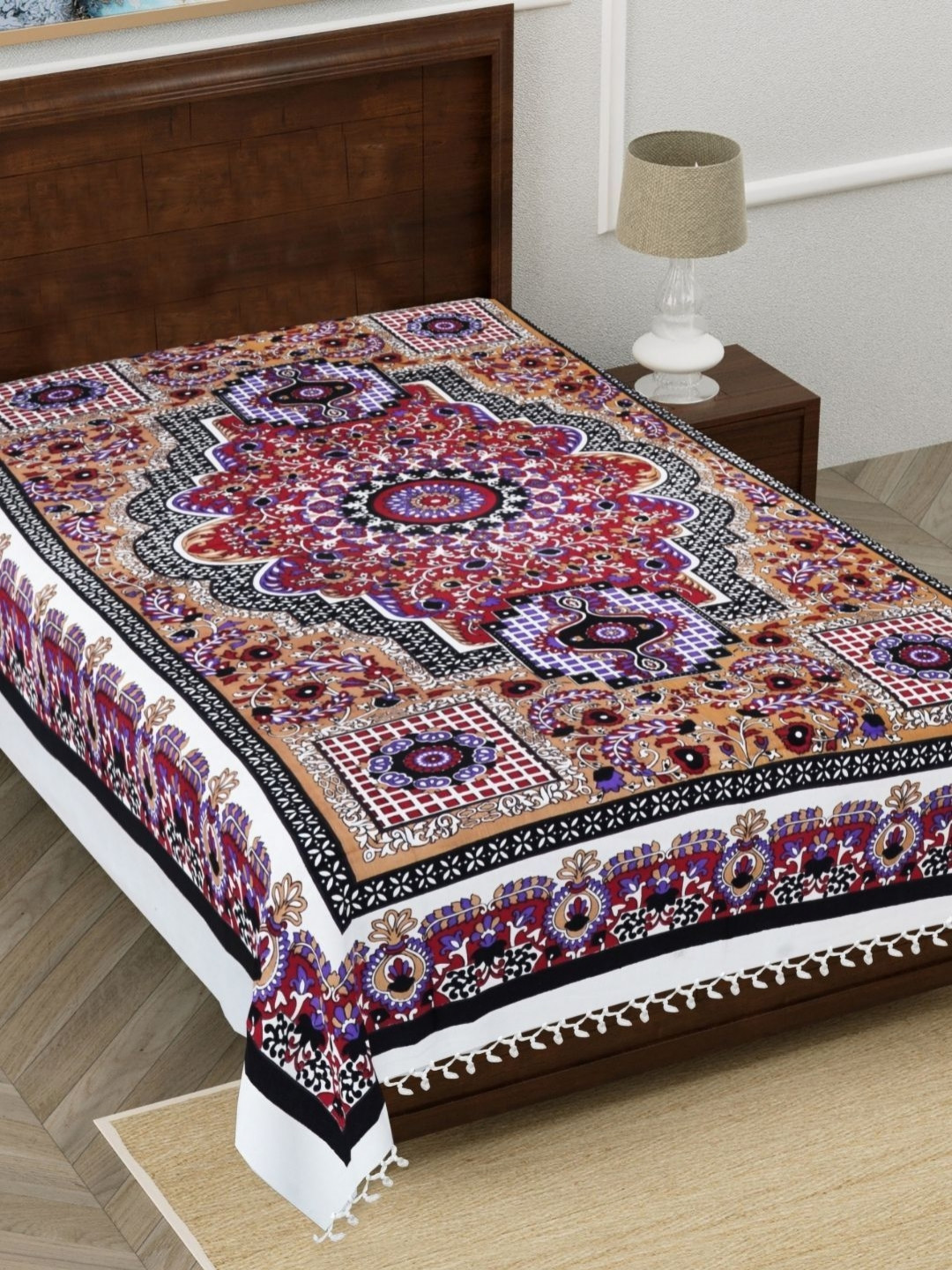 

HASHCART White & Blue Floral Printed 210 TC Single Bedsheet 2.3 m x 1.52 m