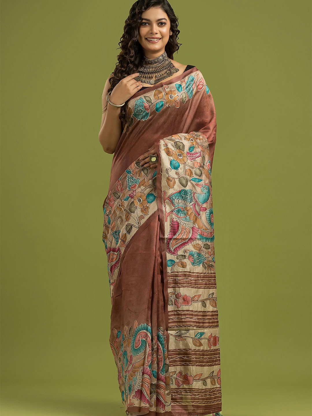 

Dheu Paisley Embroidered Silk Blend Block Print Saree, Brown