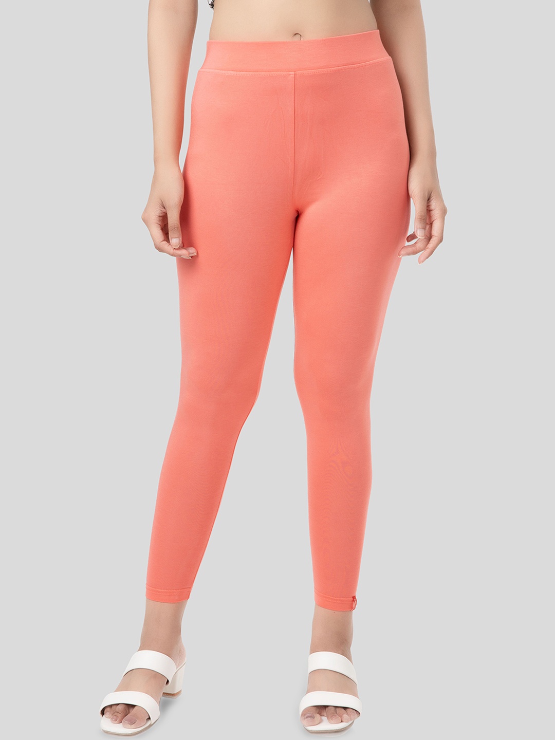 

Selsia Women Cotton Ankle Length Leggings, Peach