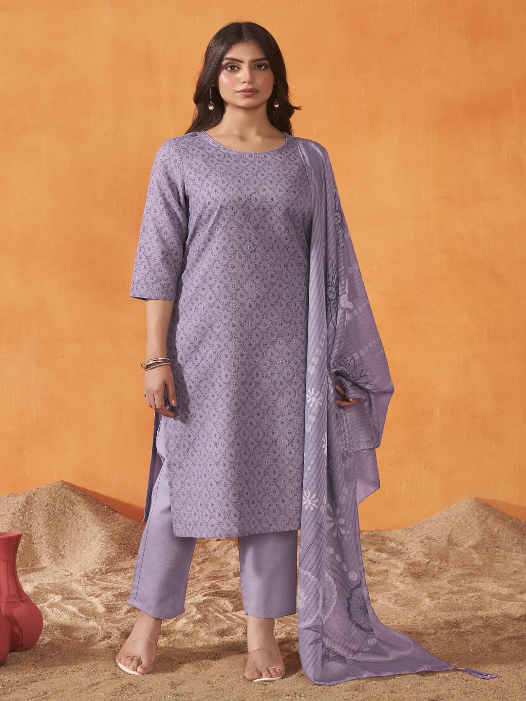 

Anouk Ethnic Motifs Printed Straight Kurta With Trouser And Dupatta, Purple