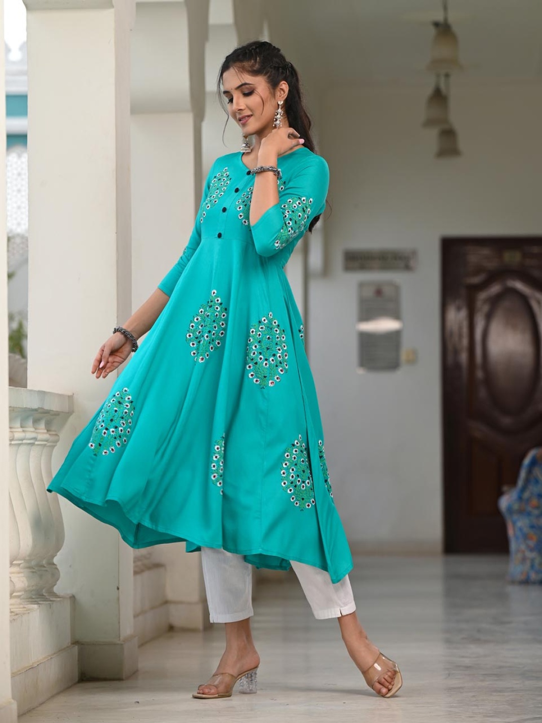 

Moda Rapido Floral Printed V Neck Anarkali Kurta, Turquoise blue