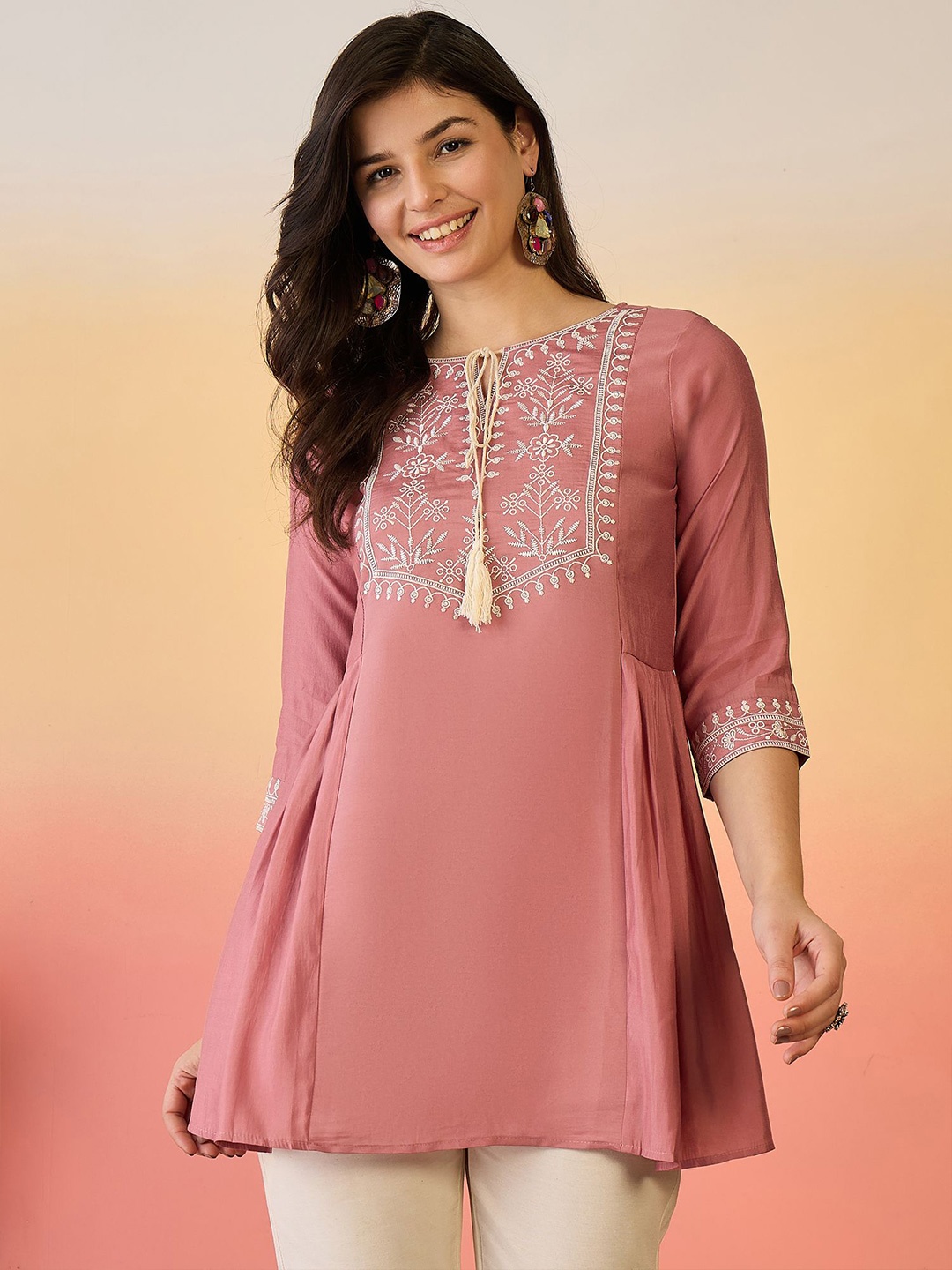 

Sangria Women Embroidered Tie Up Neck Short Top, Pink