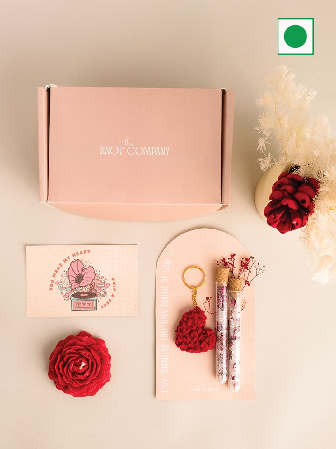 

The Knot Company Cream & Red 4 Pieces Valentine Gift Set