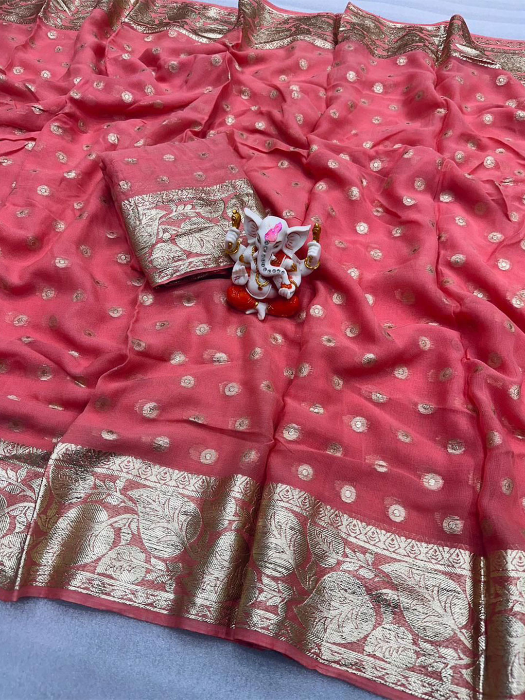 

PAYAL CREATION Ethnic Motifs Zari Pure Georgette Saree, Pink