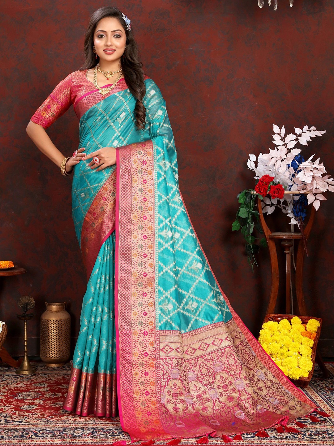 

LeeliPeeri Designer Woven Design Zari Silk Blend Saree, Blue