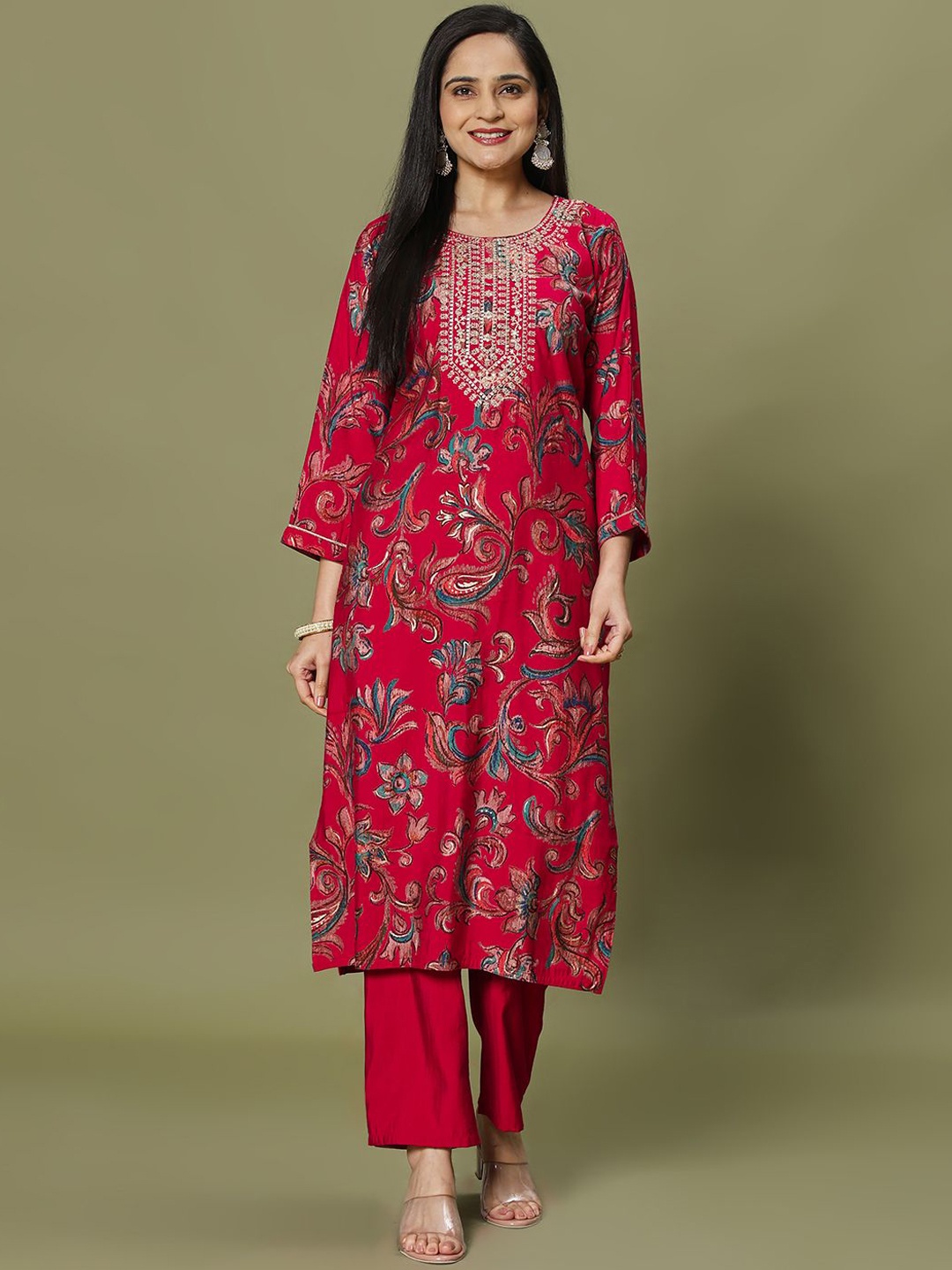 

Meena Bazaar Women Floral Printed Regular Kurta with Trousers, Pink