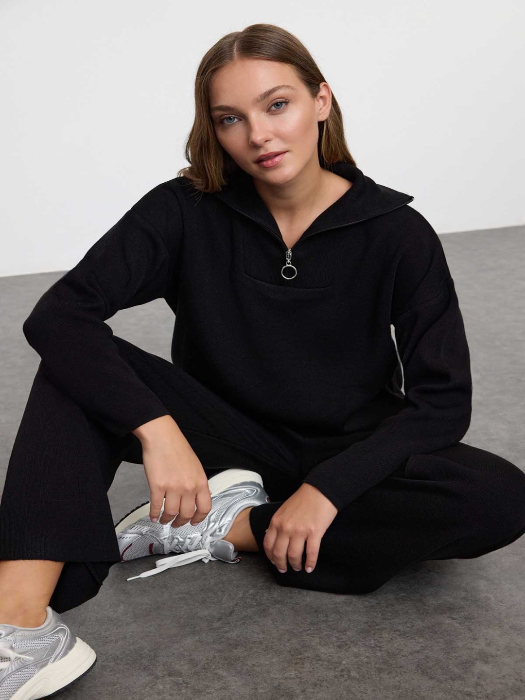 

Trendyol Shirt Collar Sweatshirt With Trousers, Black