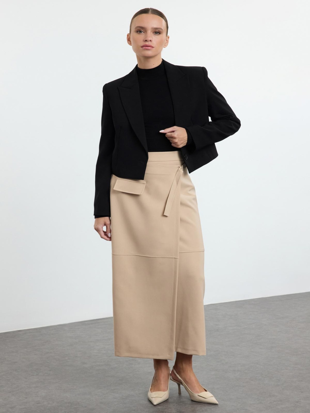 

Trendyol Women Front Slit Wrap Maxi Skirt, Beige