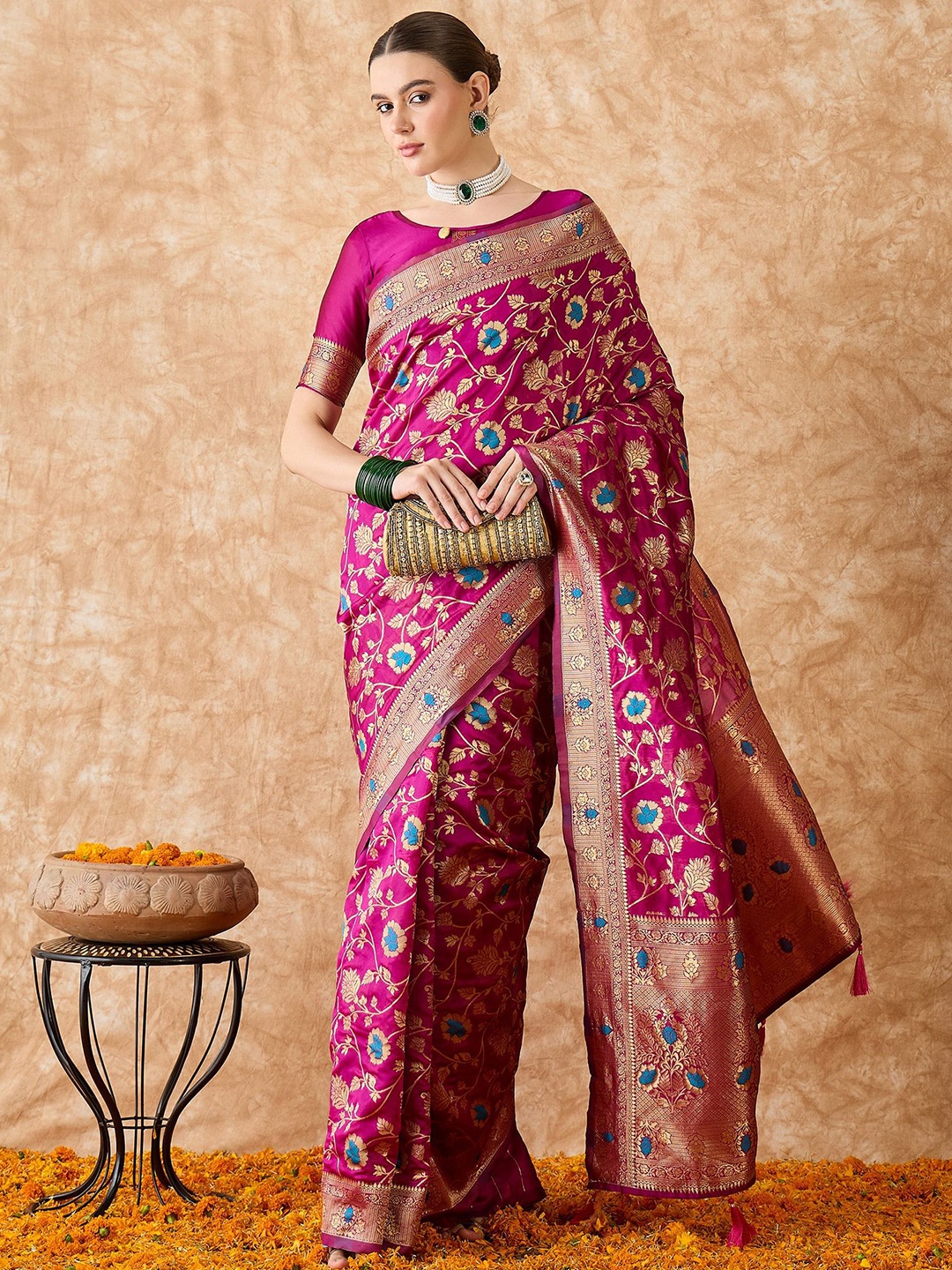 

MANVAA Woven Design Zari Silk Blend Banarasi Saree, Magenta