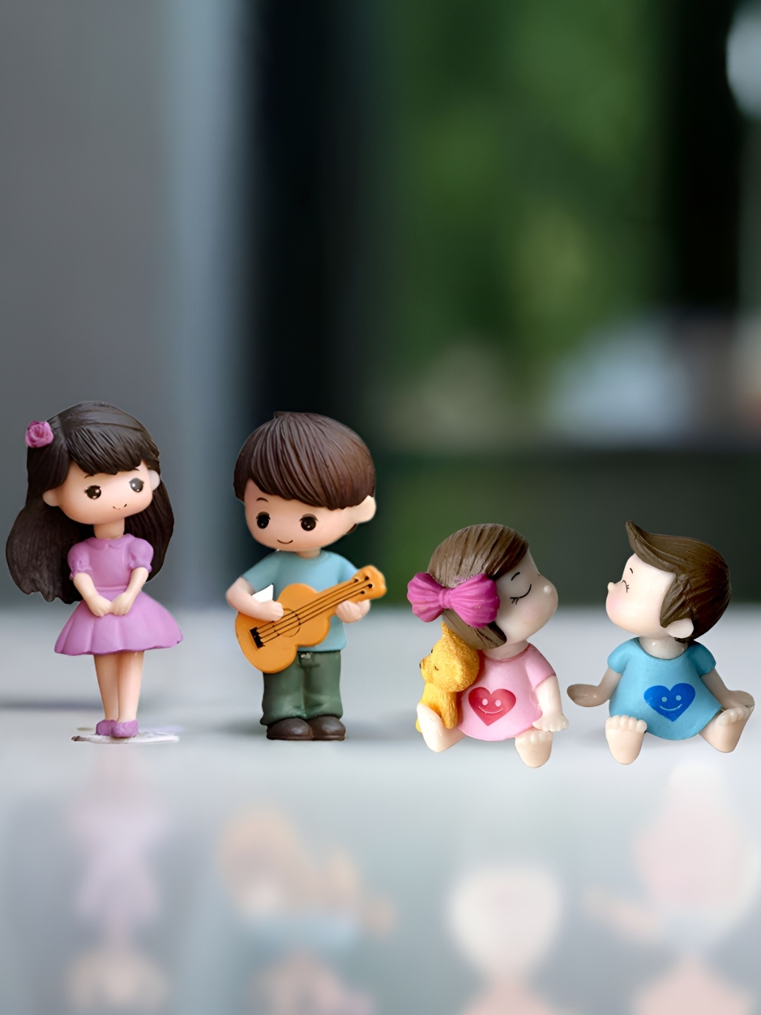

Special You 5Pcs Blue & Purple Ceramic Sitting & Guitar Couple Showpieces