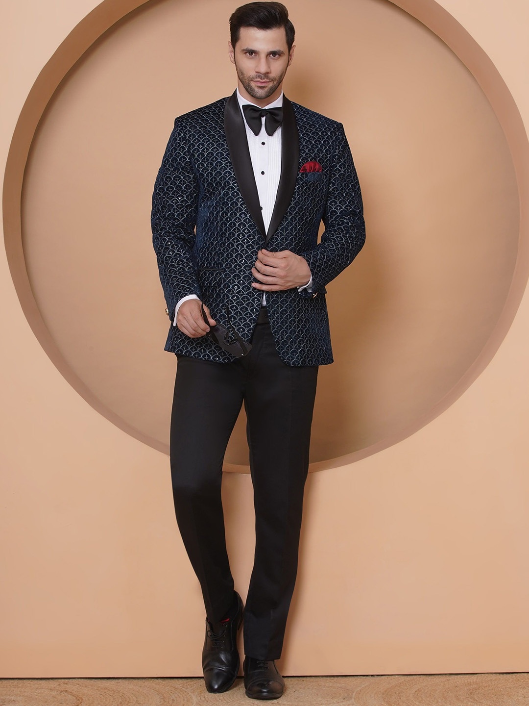 

FAVOROSKI Men Embroidered Relaxed Fit Wedding Sequence Velvet Blazer, Teal