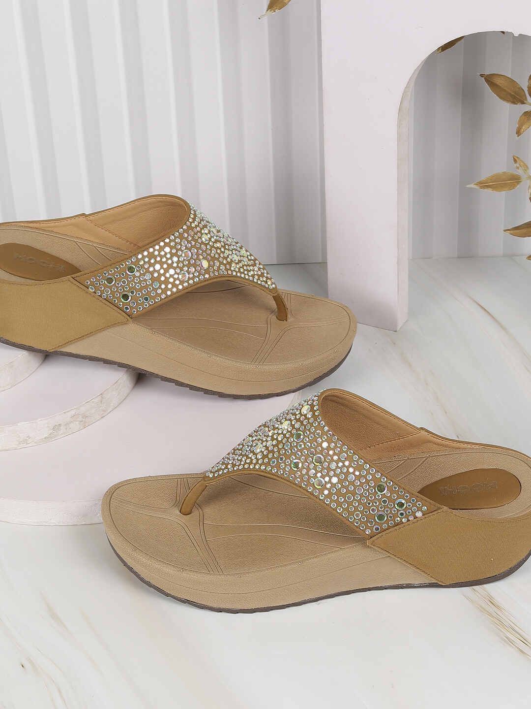 

Mochi Embellished Wedge with, Gold