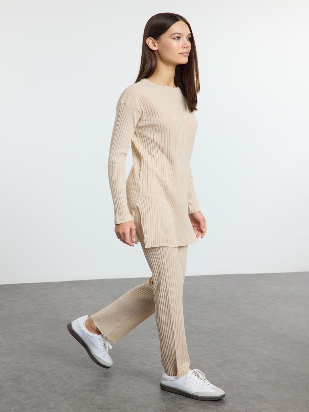 

Trendyol Ribbed Self Design Round Neck Sweater With Trouser, Beige