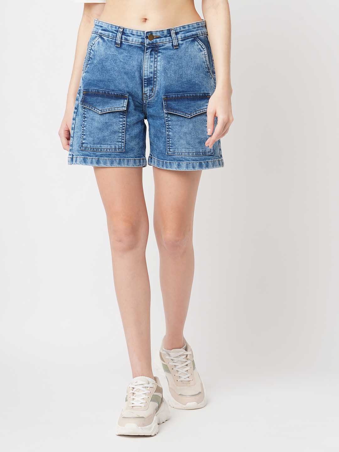 

The Roadster Lifestyle Co. Women Mid Rise Cotton Shorts, Blue