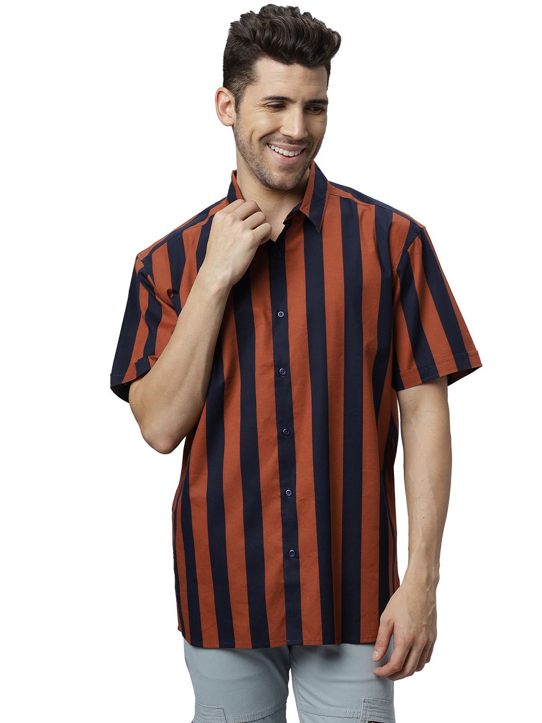 

NEON CHILLIE Men Spread Collar Vertical Striped Cotton Casual Shirt, Rust