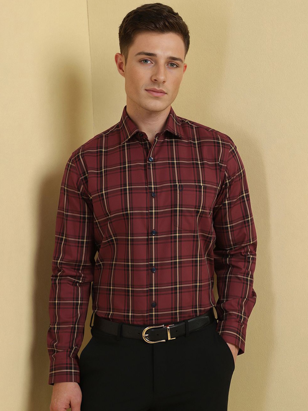 

Allen Solly Men Slim Fit Spread Collar Tartan Checked Cotton Formal Shirt, Burgundy