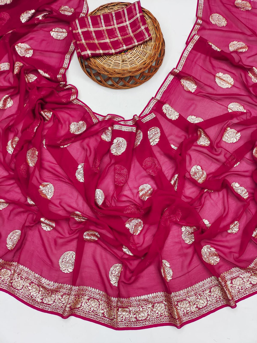 

PAYAL CREATION Ethnic Motifs Zari Pure Georgette Saree, Pink