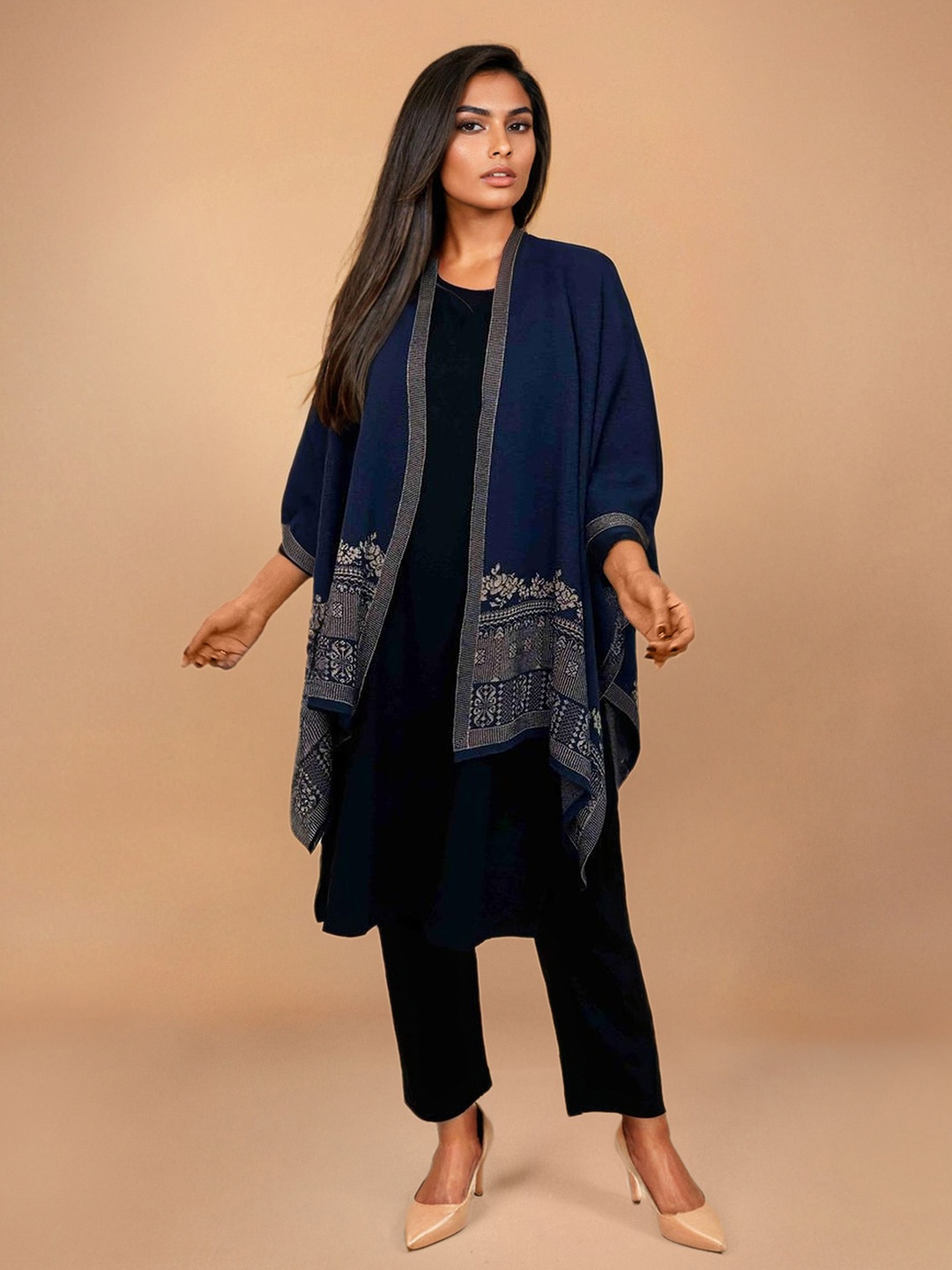 

trueBrowns Women Shrug, Blue