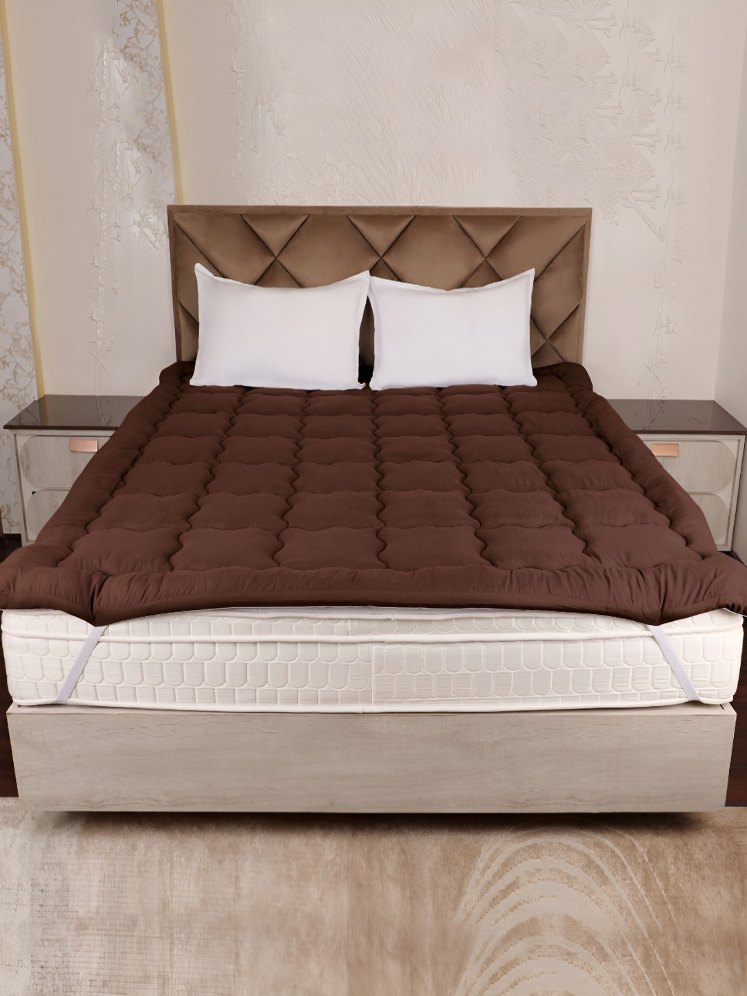 

AJISH Brown Quilted Breathable King Mattress Protector