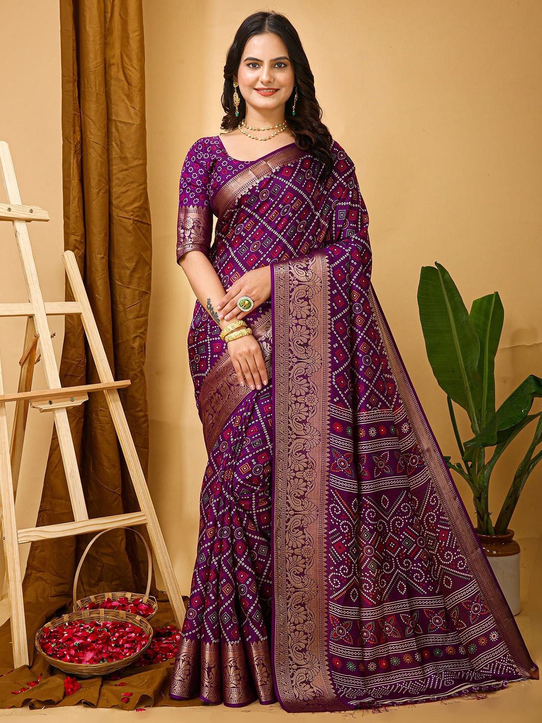 

KAYOMMI Bandhani Zari Kanjeevaram Saree, Purple