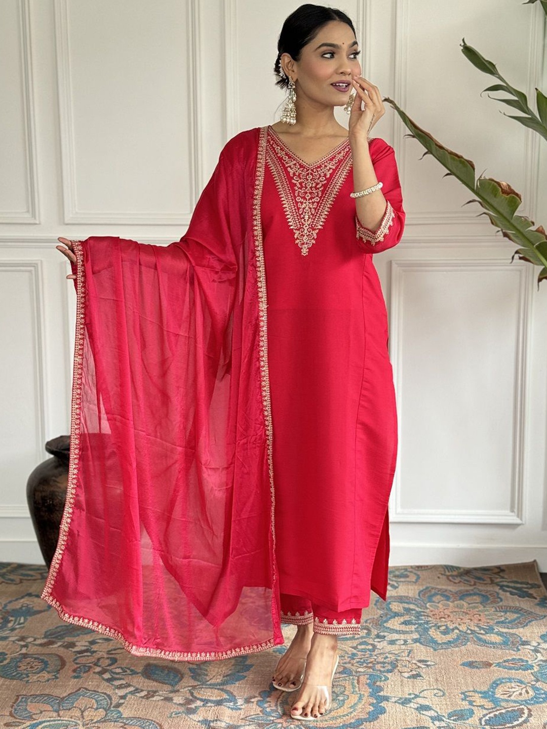 

KOTRONS Floral Embroidered Sequinned Chanderi Silk Straight Kurta With Trousers & Dupatta, Red