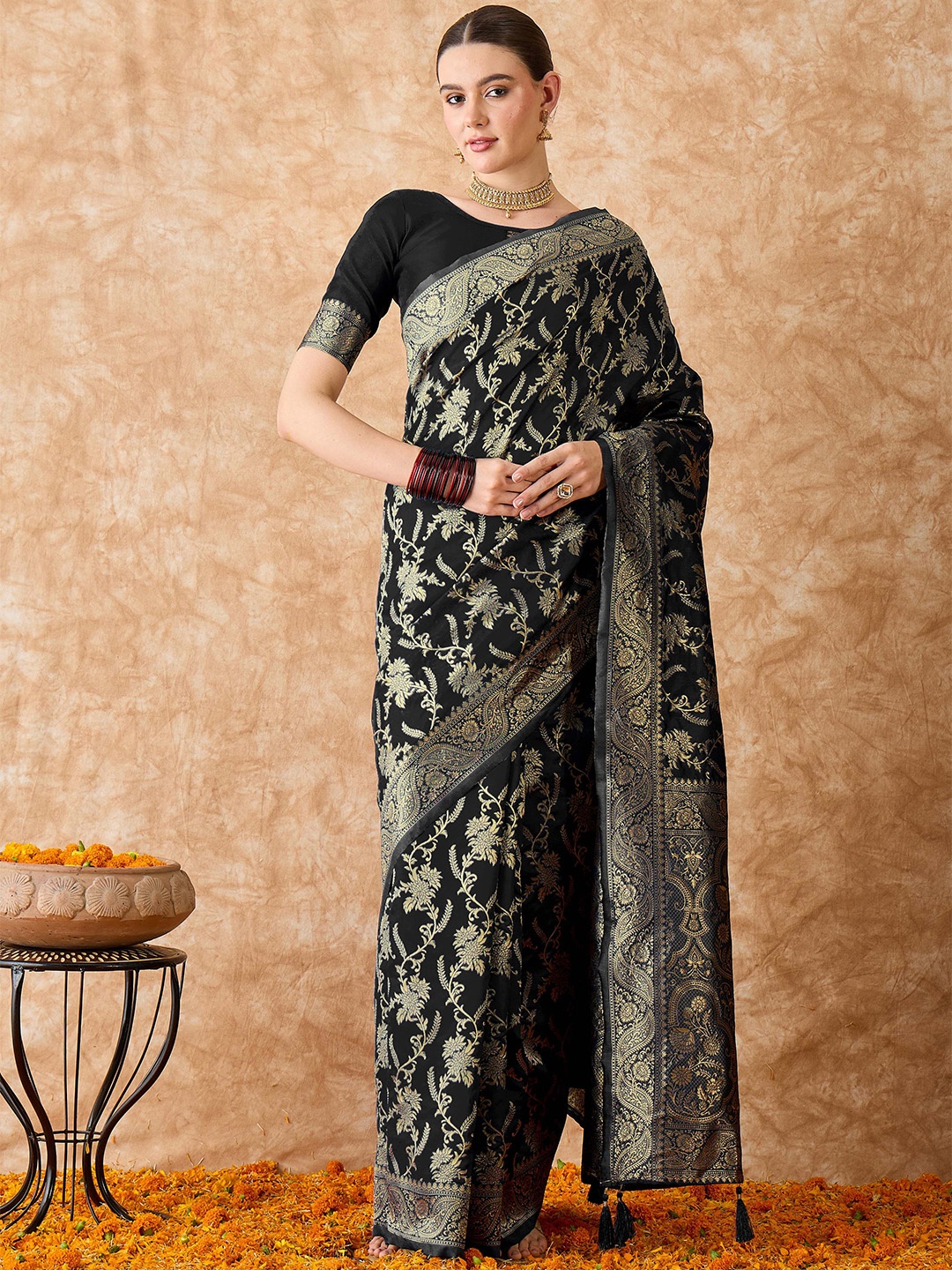 

MANVAA Woven Design Zari Silk Blend Banarasi Saree, Black