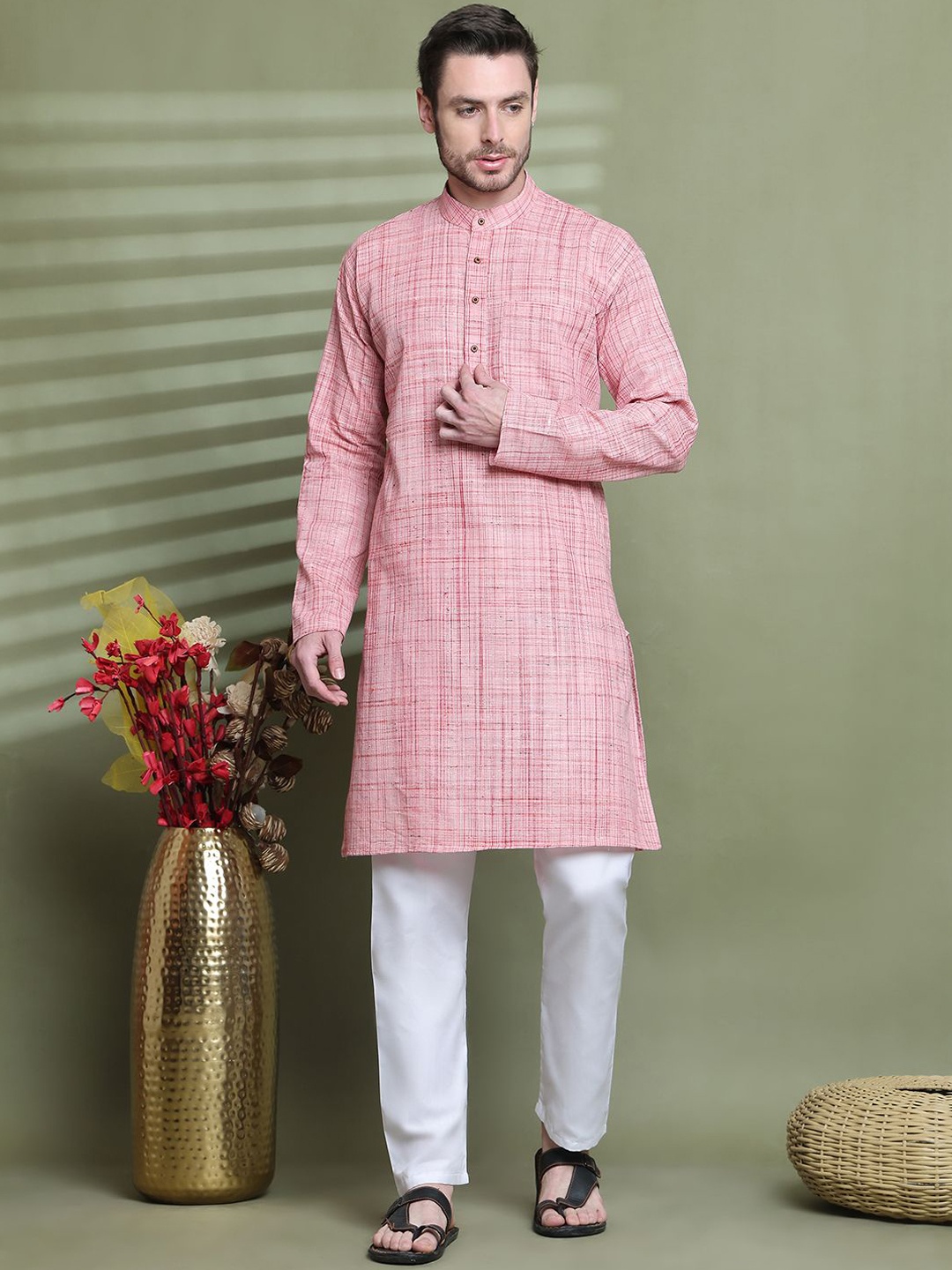 

Armaan Ethnic Men Ethnic Motifs Regular Pure Cotton Kurta with Pyjamas, Pink