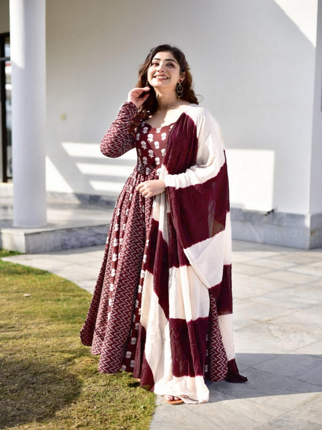 

ZEEPKART Women Regular Kurta with Dhoti Pants & With Dupatta, Purple