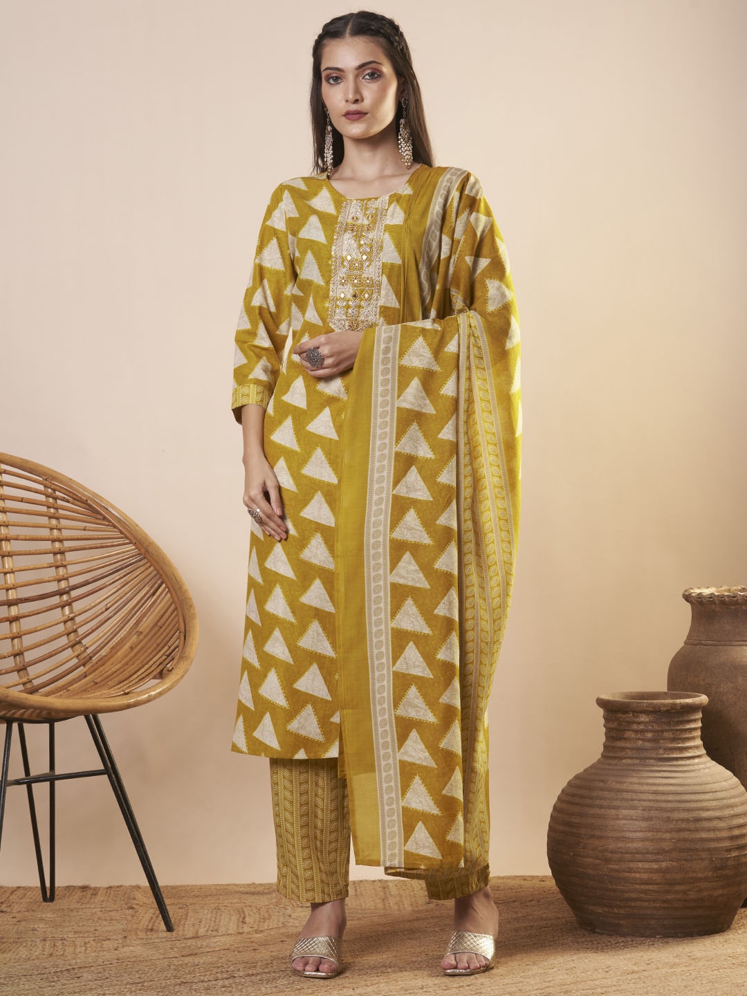 

FASHOR Women Printed Regular Pure Cotton Kurta with Trousers & With Dupatta, Mustard