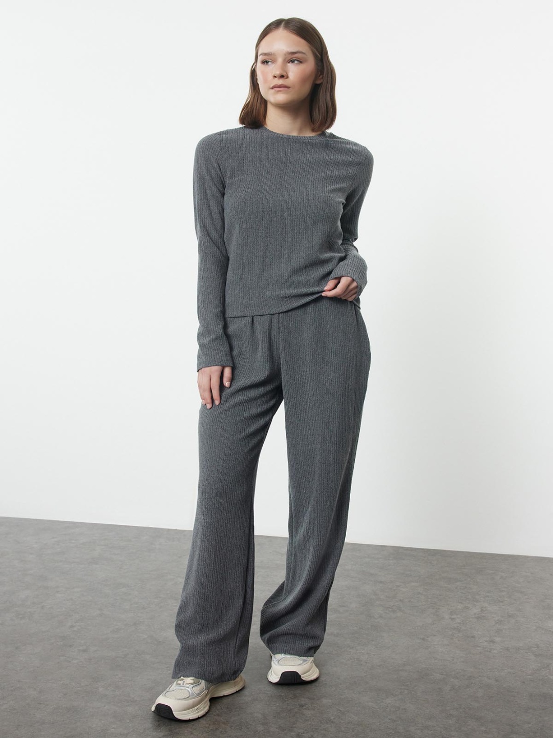 

Trendyol Ribbed Self Design Round Neck Top And Trouser, Grey