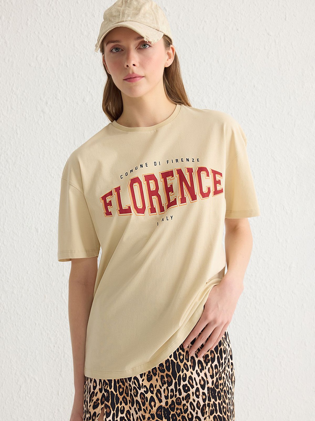 

Trendyol Women Typography Printed Applique T-shirt, Na