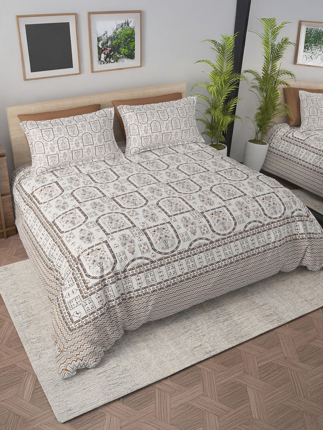 

Aura Cream-Coloured & White Ethnic Motifs 140 TC Queen Bedsheet with 2 Pillow Covers