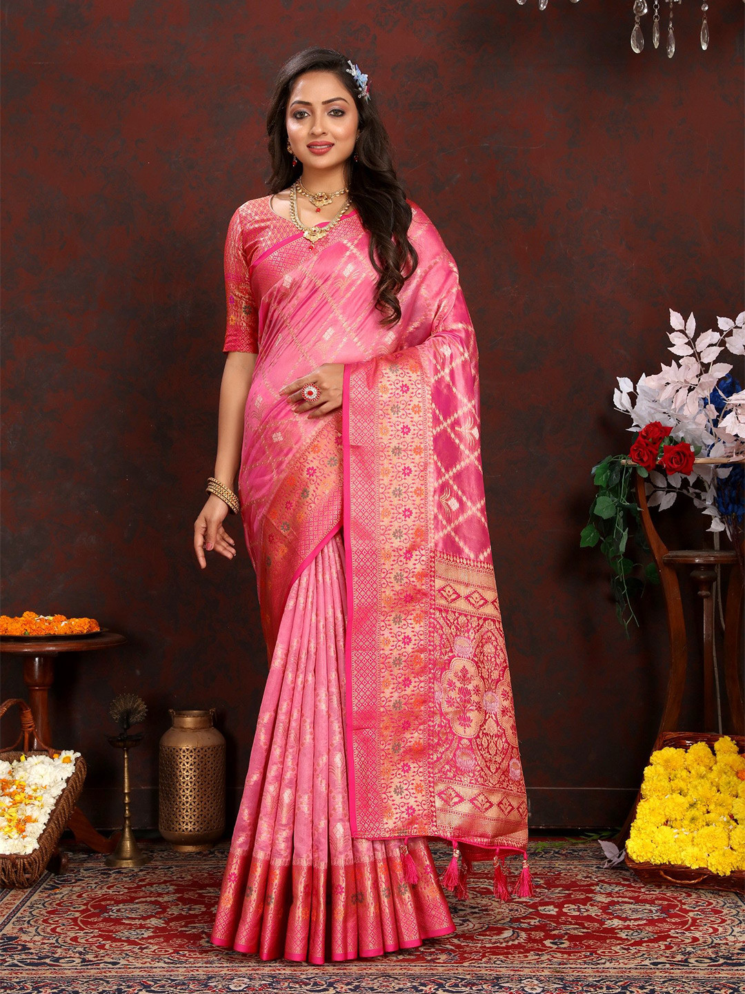 

LeeliPeeri Designer Woven Design Zari Silk Blend Saree, Pink