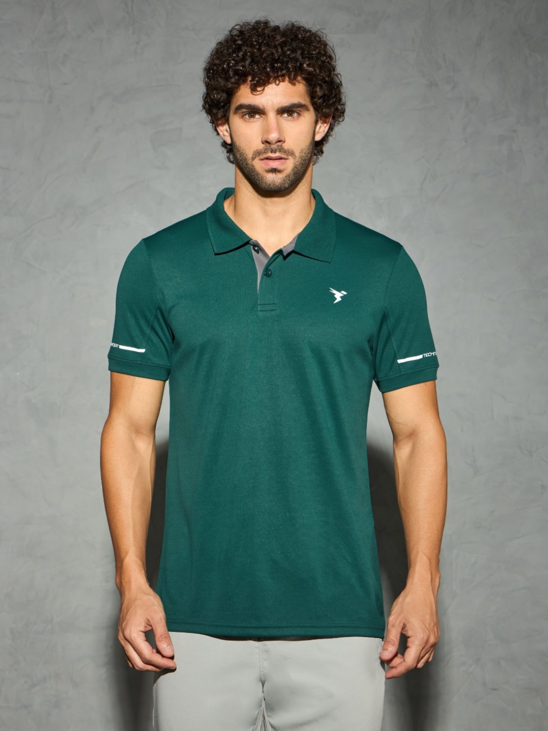 

Technosport Men Solid Polo Collar Antimicrobial Slim Fit T-shirt, Green